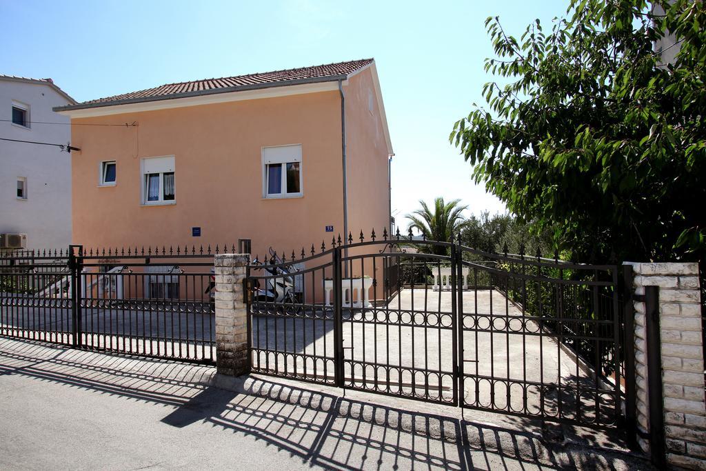Apartments Jasmin Trogir Exterior foto