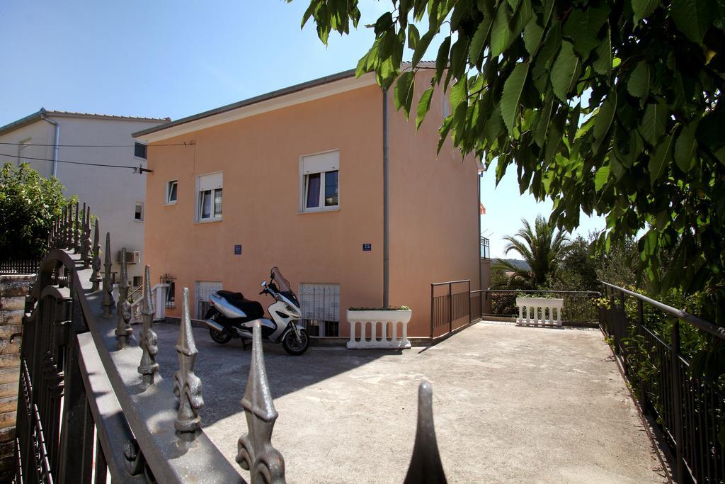 Apartments Jasmin Trogir Exterior foto