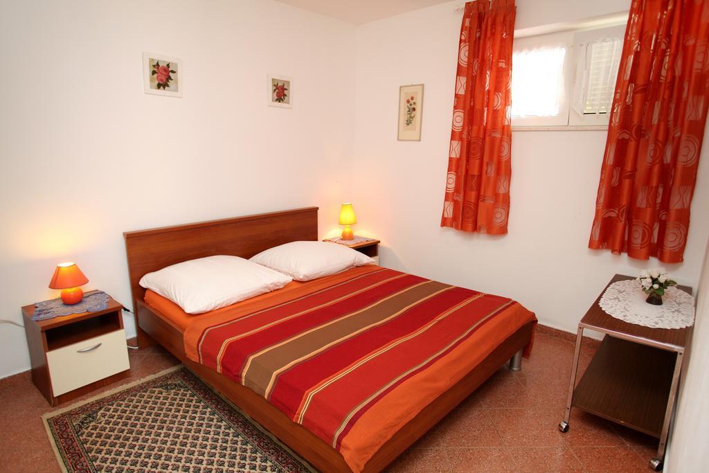 Apartments Jasmin Trogir Exterior foto
