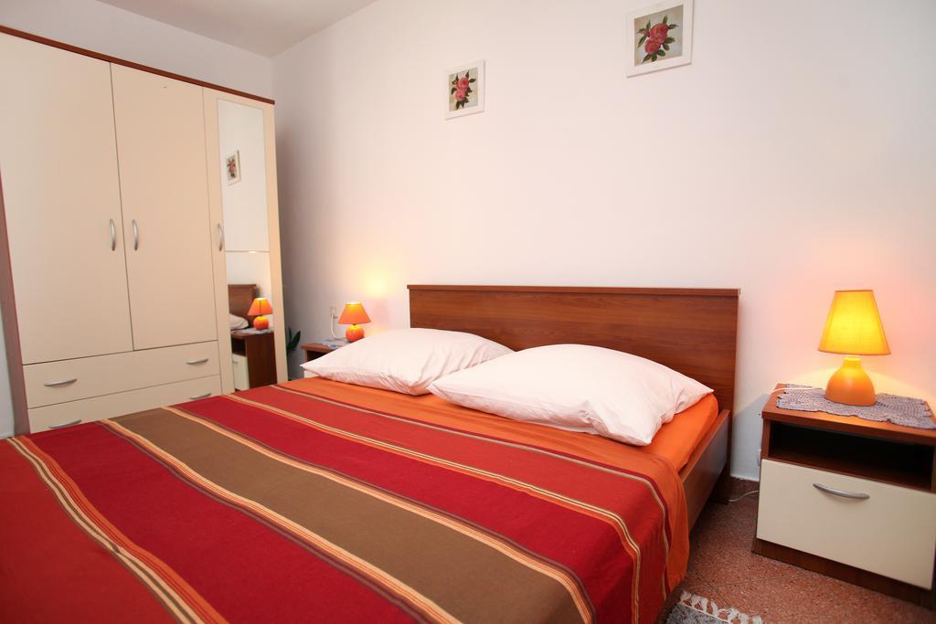 Apartments Jasmin Trogir Exterior foto