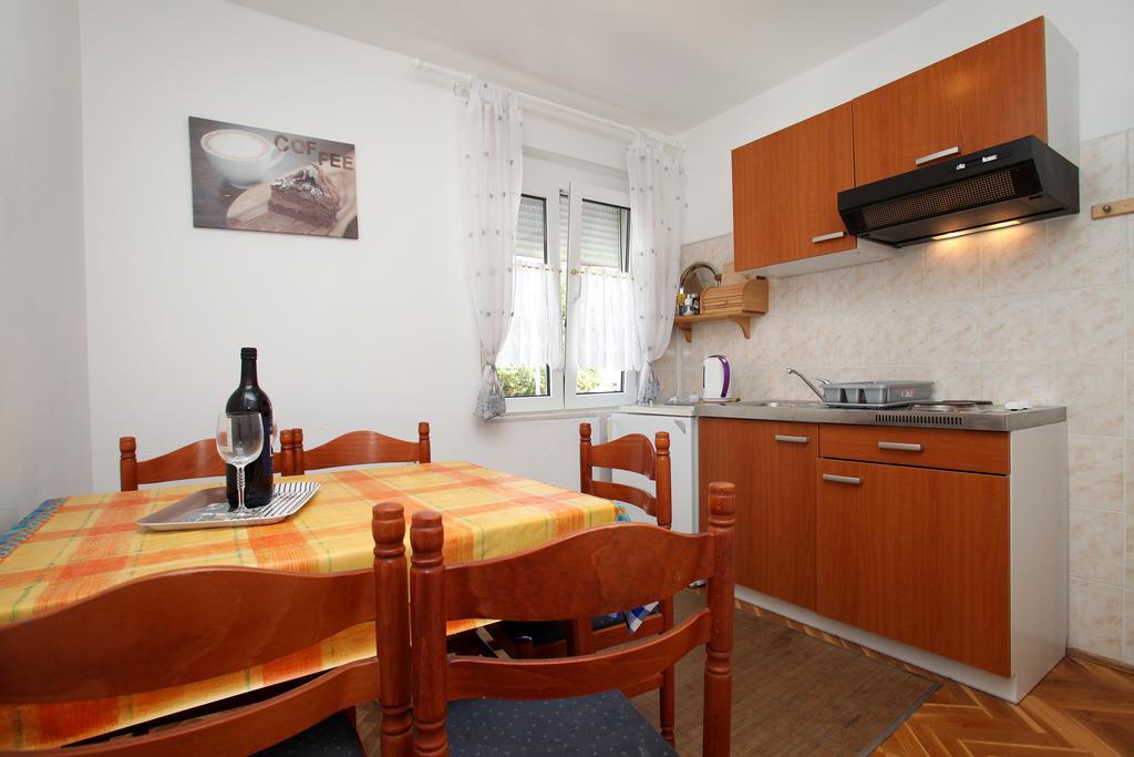 Apartments Jasmin Trogir Exterior foto