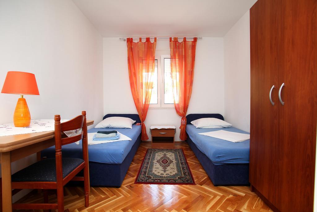 Apartments Jasmin Trogir Exterior foto